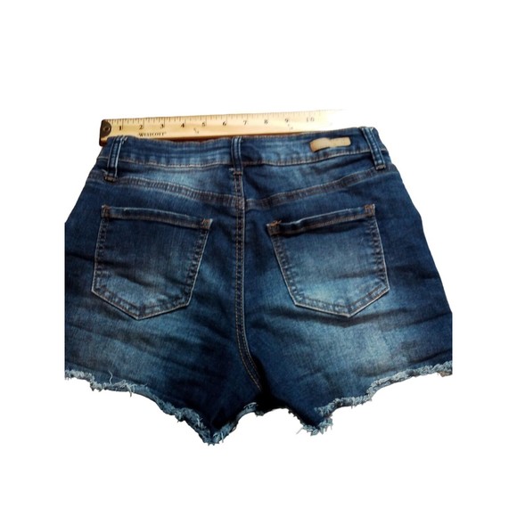 Juniors True Craft Short Shorts Size 3 - Picture 11 of 16